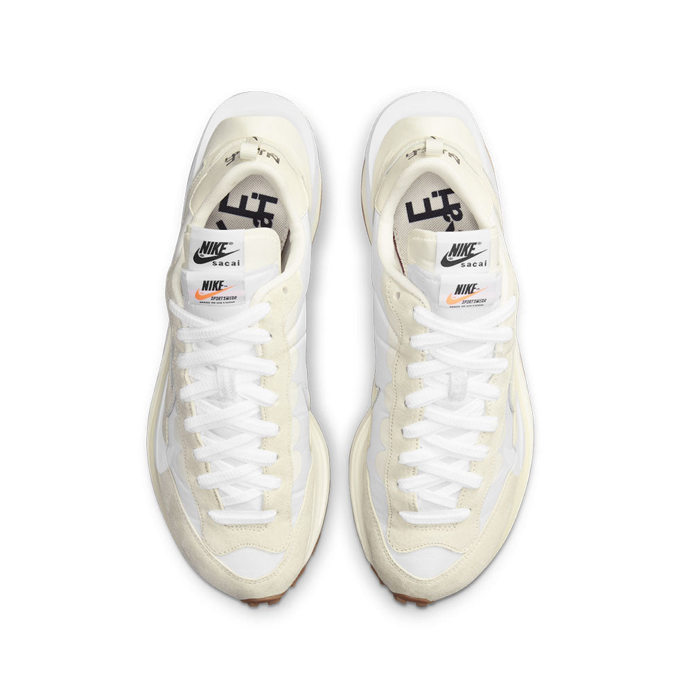 Nike x sacai Vaporwaffle Sail Gum DD1875-100