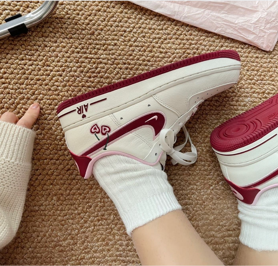 Nike Air Force 1 Low « Saint-Valentin » FD4616-161 Femme