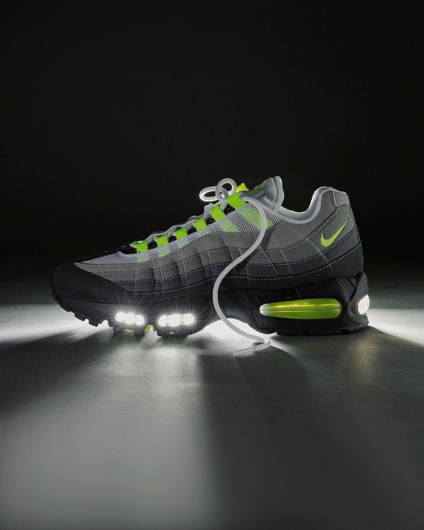 Nike Air Max 95 OG 'Neon' 2025 HM4740-001