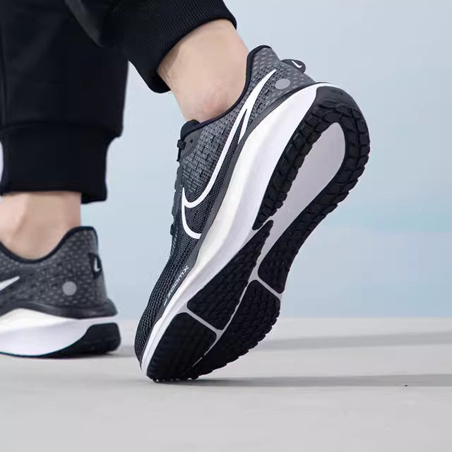 Nike Air Zoom Vomero 17 'Black White'