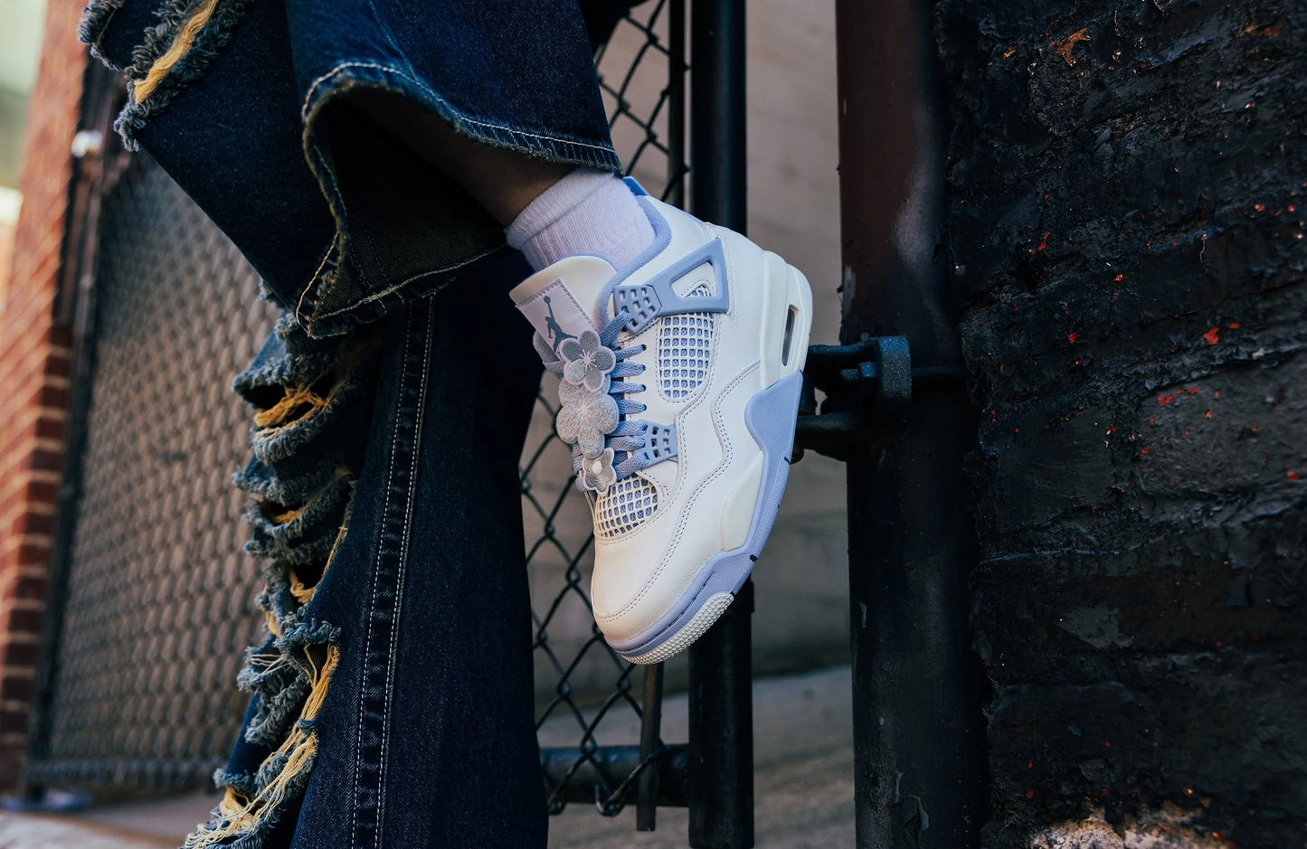 (Women) Air Jordan 4 Retro 'Forget Me Not' HV0823-100 Women's