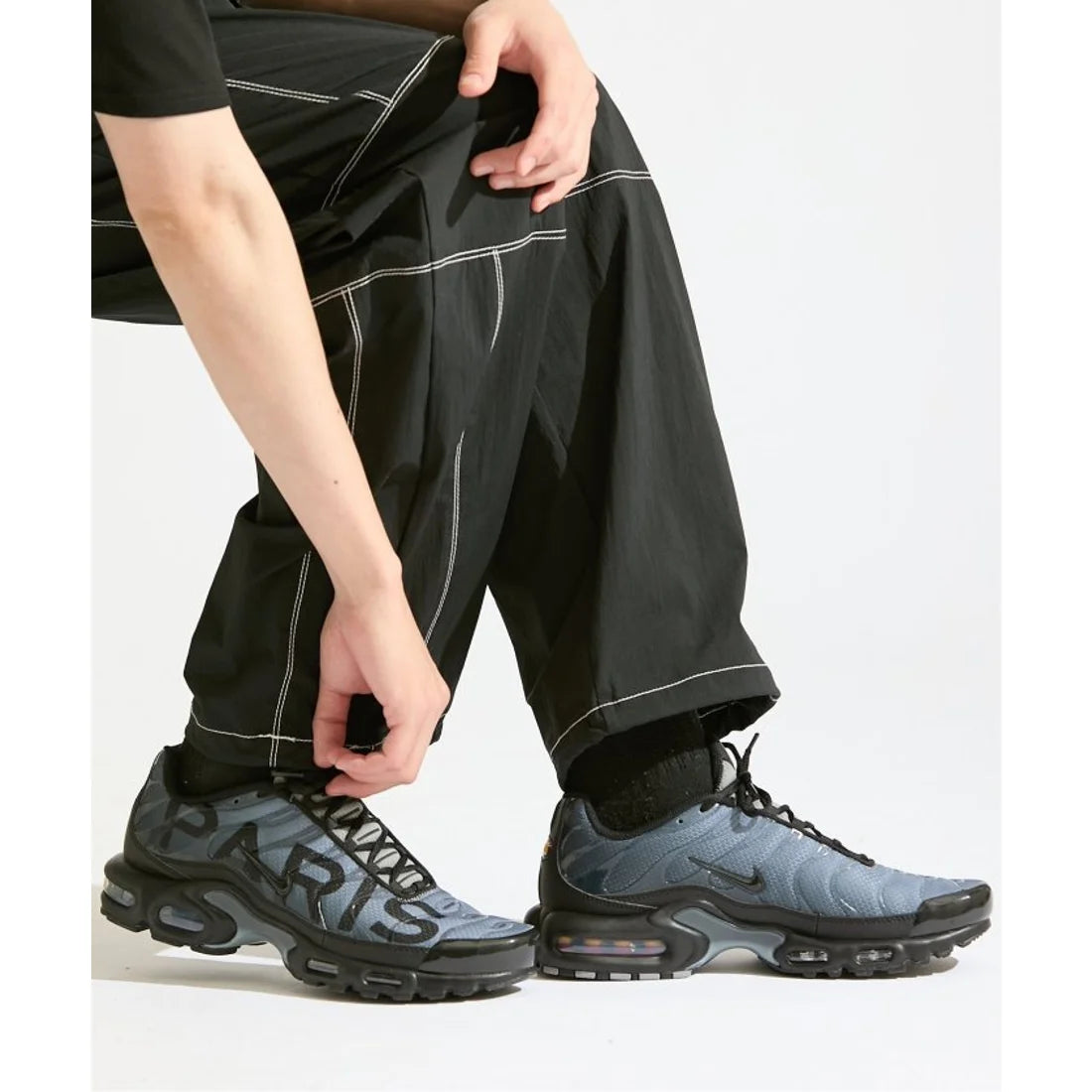 Paris Saint-Germain x Nike Air Max Plus 'Black Particle Grey' IB2253-001