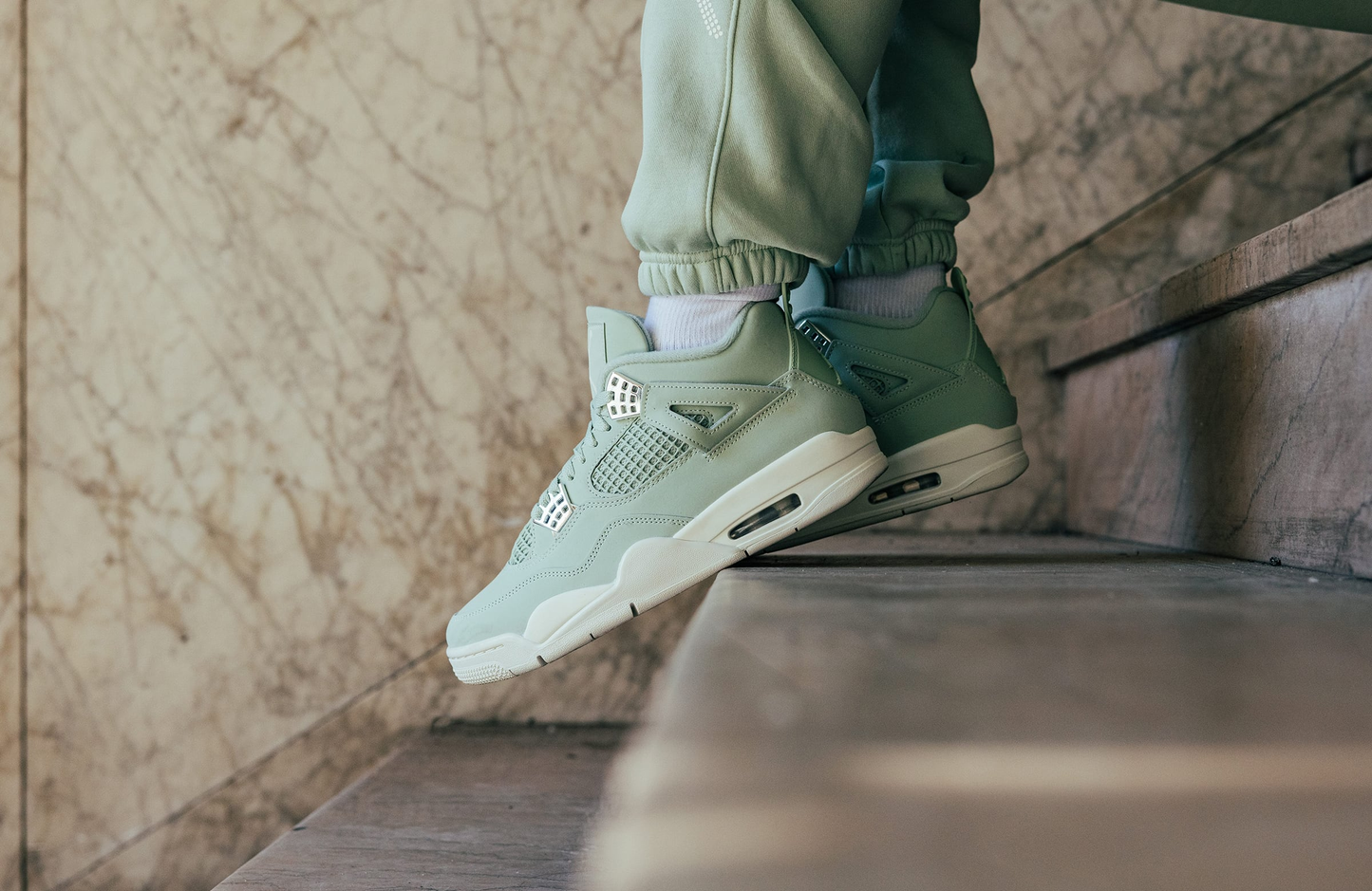 Air Jordan 4 Retro 'Seafoam' HV0823-003 Women