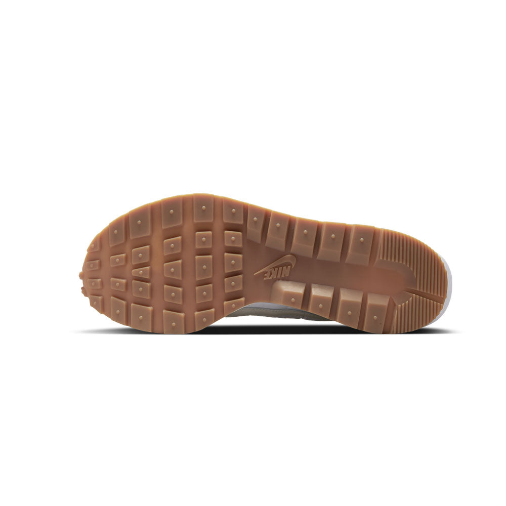 Nike x sacai Vaporwaffle Sail Gum DD1875-100