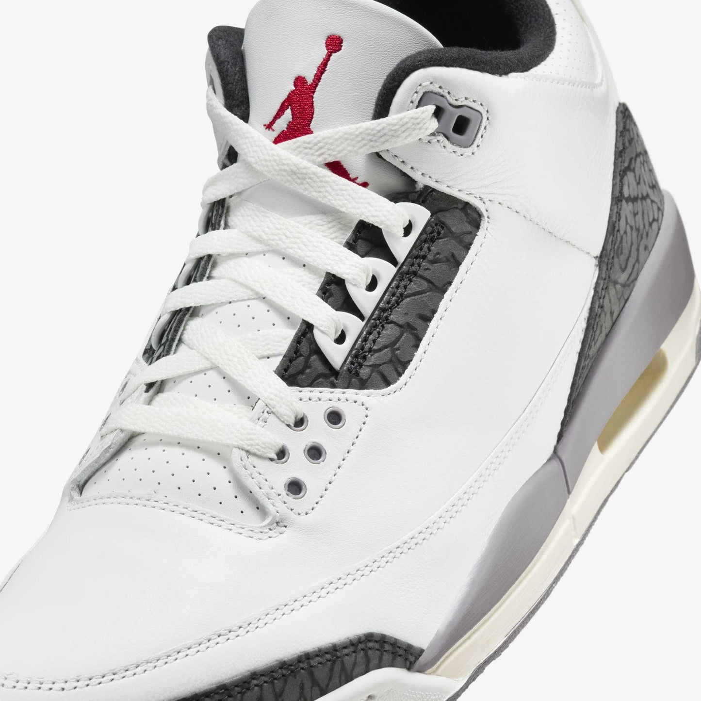 Air Jordan 3 Retro 'Cement Grey' CT8532-106