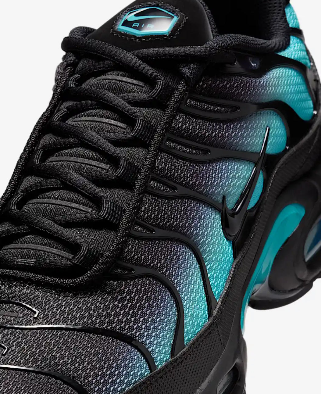 Nike Air Max Plus 'Black Aurora Green' DM0032-016