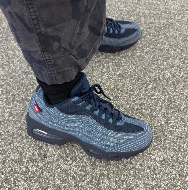 Nike x Levi's Air Max 95 'Obsidian' HM4743-400 Men