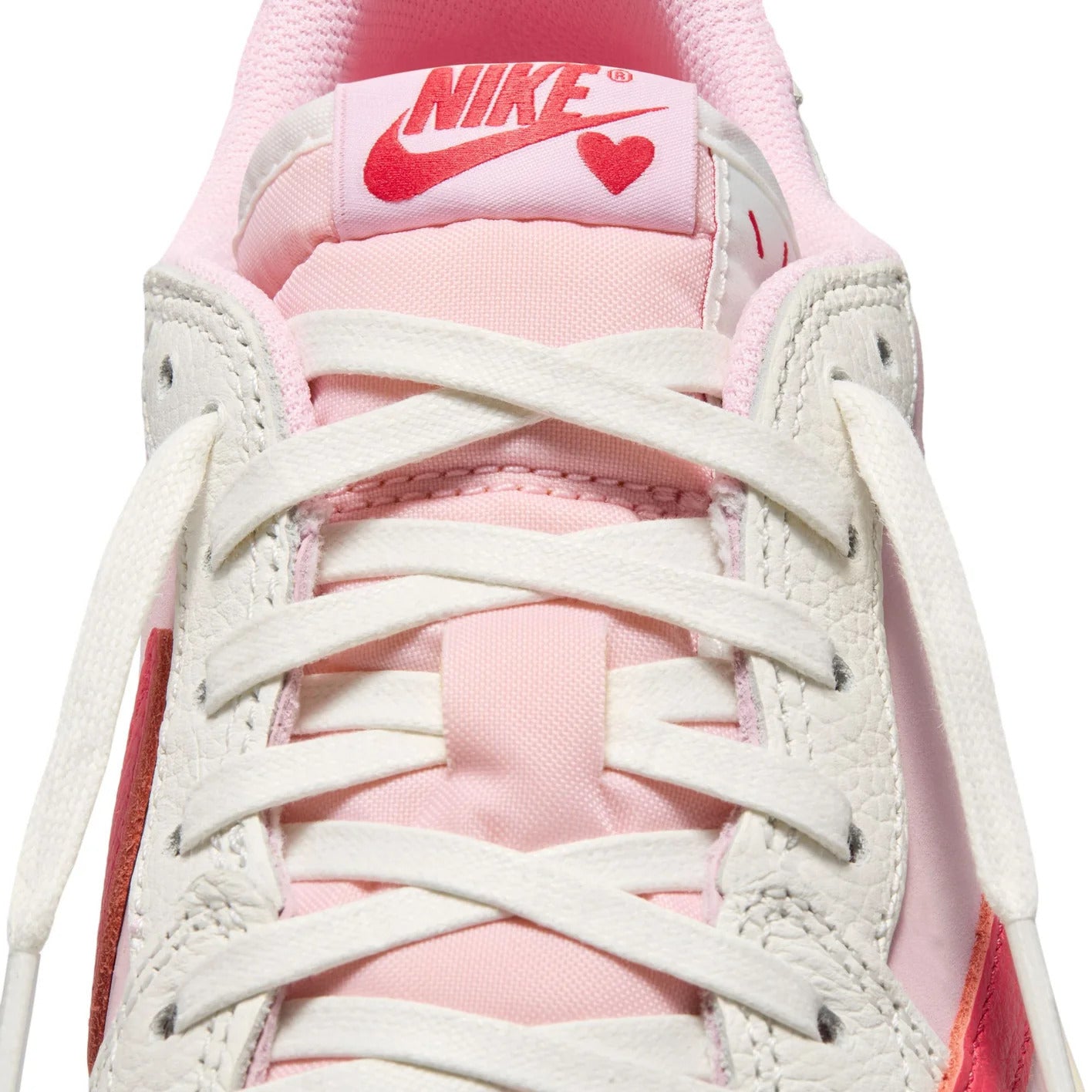 Travis Scott x Air Jordan 1 Retro Low OG 'Sail Tropical Pink' IQ7604-101