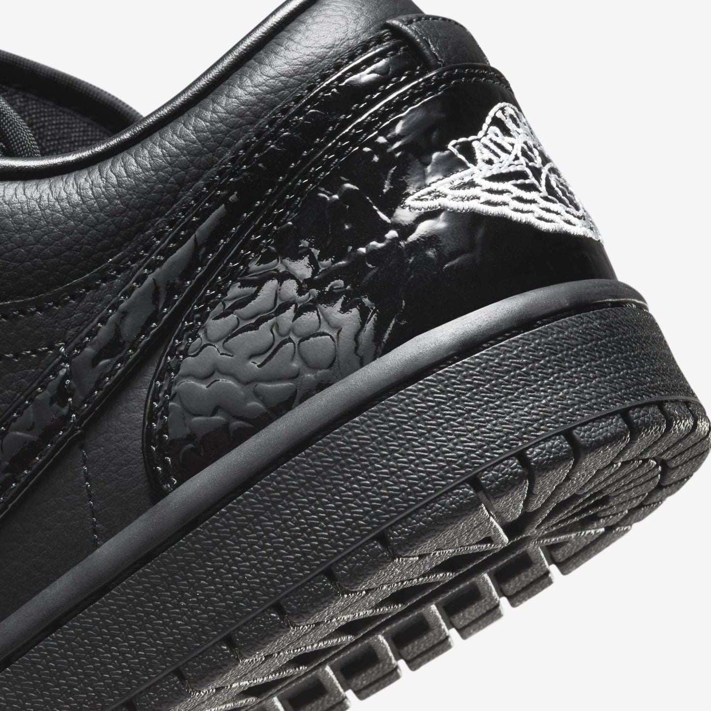 Air Jordan 1 Low SE 'Black Croc' HJ7743-010 Women Men